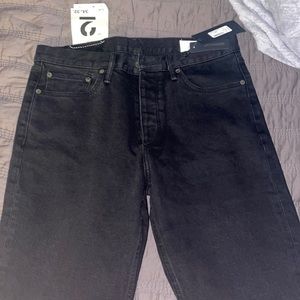 Skinny Fit Black Aero Stretch Jean Rag & Bone
Fit 2- Black NWT